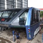 Le bus qui enjambe les voitures : de l’utopie collective à l’arnaque en crowdfunding